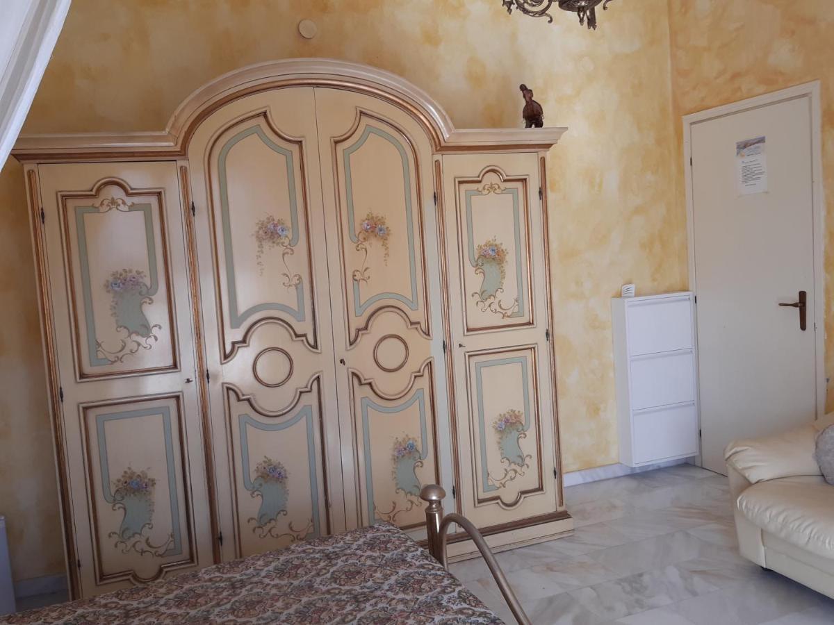 Moonaurora Bed & Breakfast Gallipoli Exterior photo